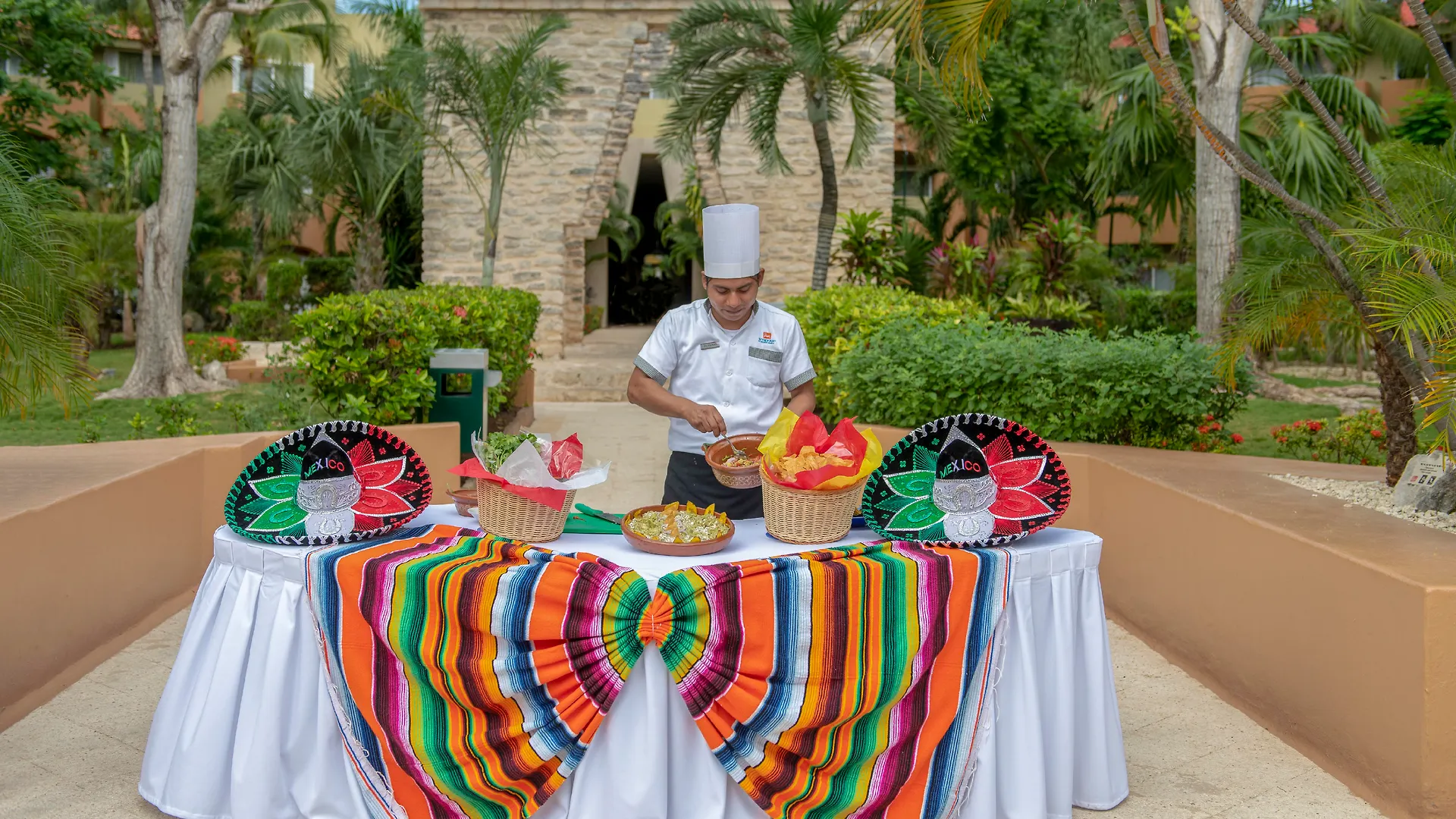 Viva Azteca By Wyndham, A Trademark All Inclusive Resort Playa del Carmen 4*,