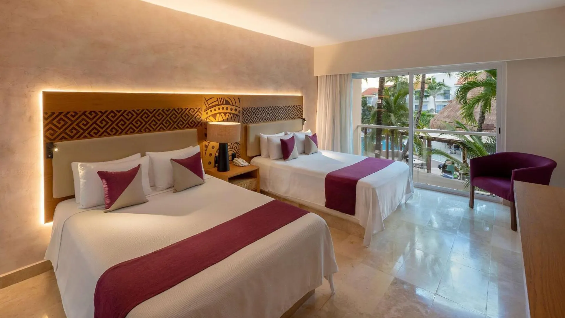 Viva Azteca By Wyndham, A Trademark All Inclusive Resort Playa del Carmen 4*,