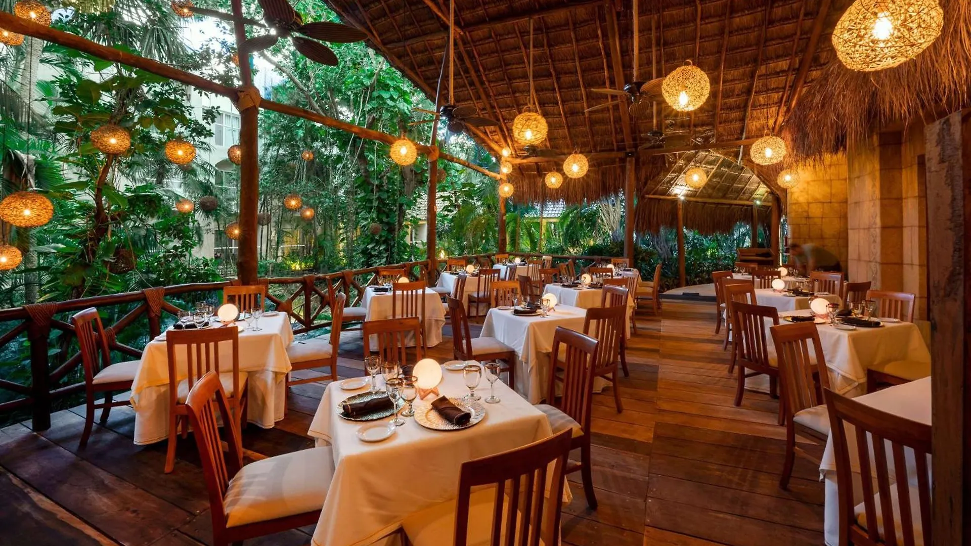 ****  Viva Azteca By Wyndham, A Trademark All Inclusive Resort Playa del Carmen Mexico