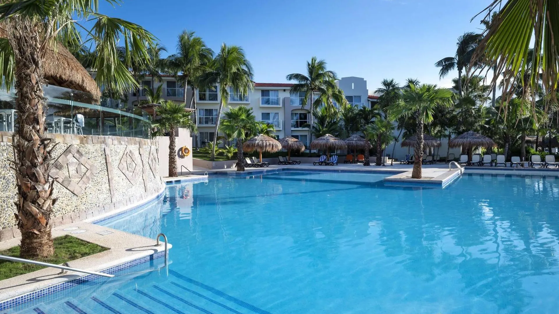 Viva Azteca By Wyndham, A Trademark All Inclusive Resort Playa del Carmen 4*,