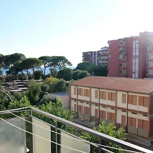 Cimarosa 5 Follonica