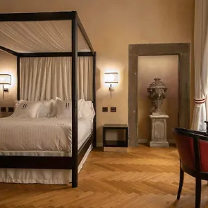 relais-uffizi.it-tuscanyhotel.com/
